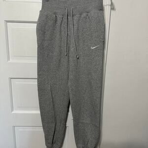 Grey nike sweatpants sweatpants